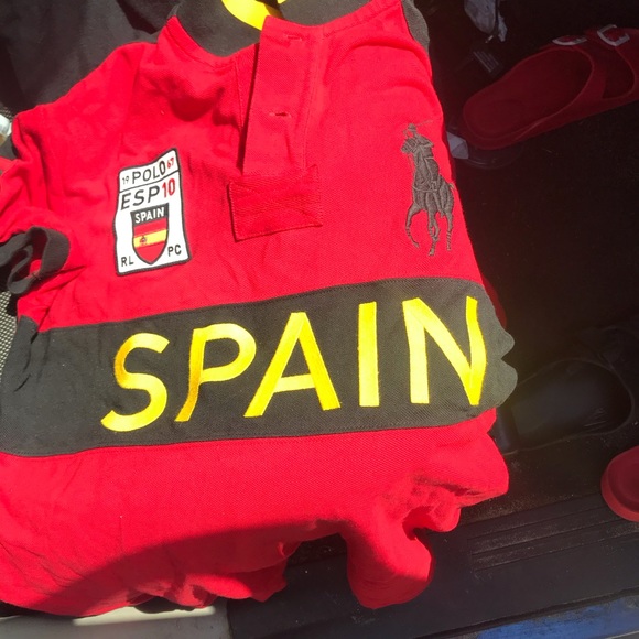 Polo - Picture 1 of 3